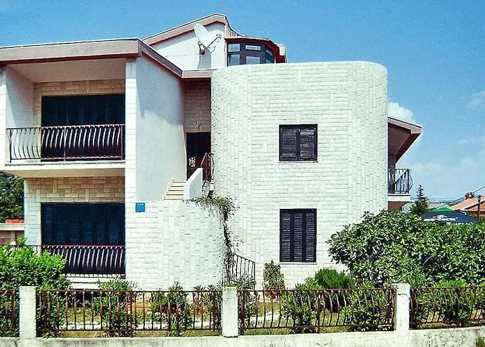 Apartment In Near The Sea Jadranovo
